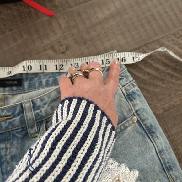 Boston Proper Daisy Embellished Jeans Size 10 Bling Flowers Light Wash - Picture 8 of 8